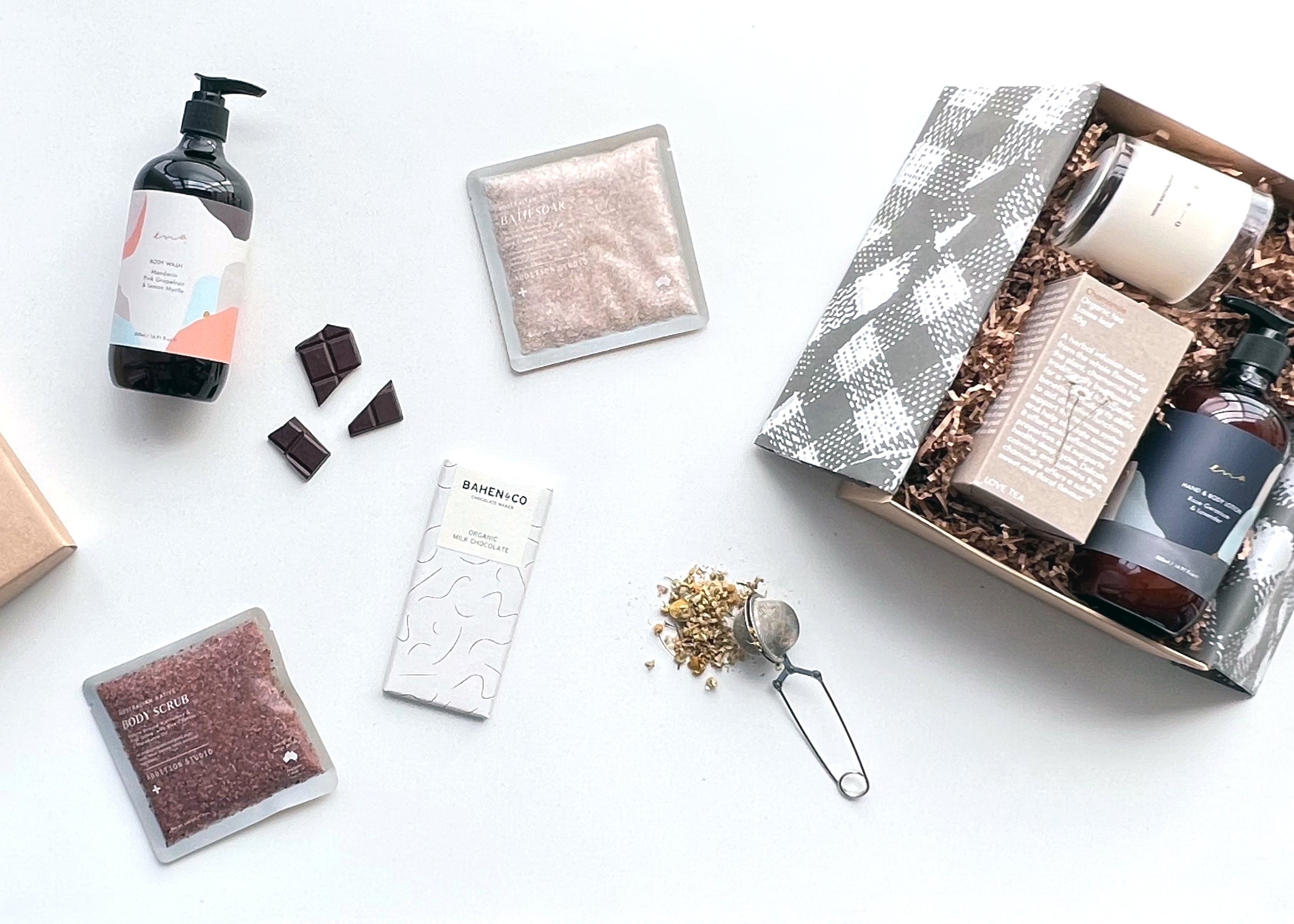 Bindle Gift Hamper - Top to Toe